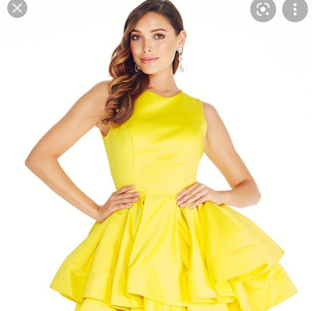 Ashley Lauren Cocktail